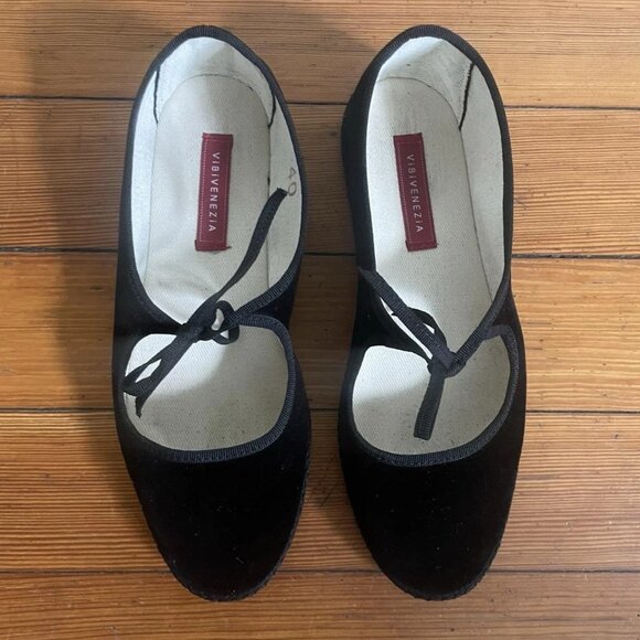 Vibi Venezia Brigitte Mary Jane Tie Flats in Black Velvet, Women's Size EU 40 - Picture 2 of 3